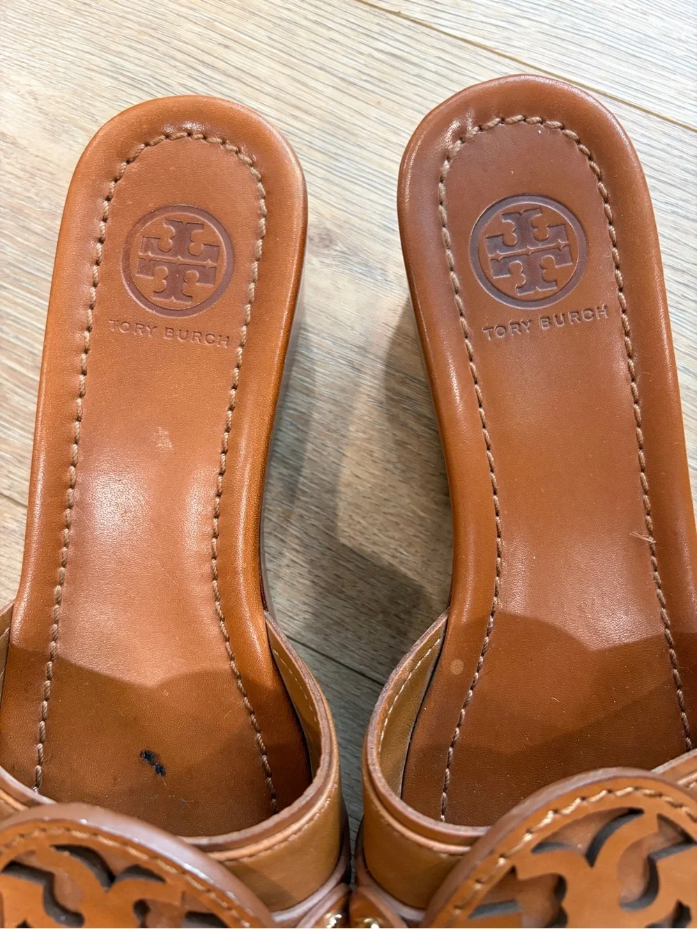 Tory Burch Patti Wedge Sandals Brown Leather Double T Logo Size 7